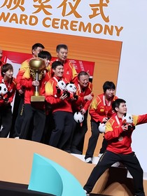 國乒大家庭1