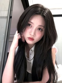 黃子弘凡：百合暗香
