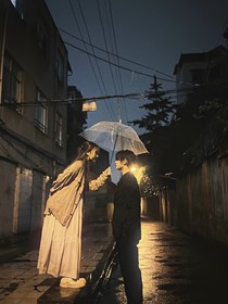 他的光，出现了