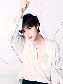 鑫鑫会发光224号比邻星