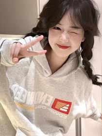 她说：且听风吟
