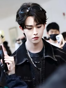 田嘉瑞之小說作家
