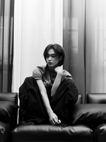 樸元彬：contrastingcolors
