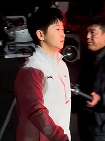 女生咋了我爱你就行