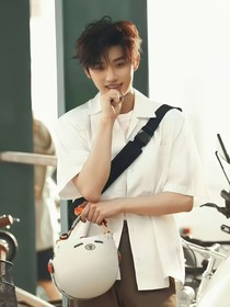 TF三代：女朋友又要踩我奶