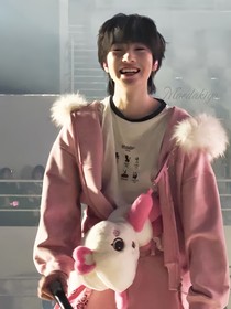 韩娱：签售姐貌美且有钱
