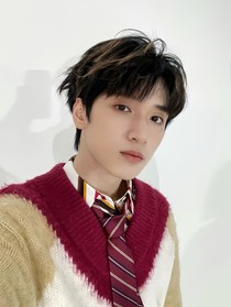 All严：系统让我攻略时代少年团