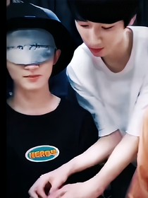 翔祺：浩……翔，我……疼……啊……浩翔……唔