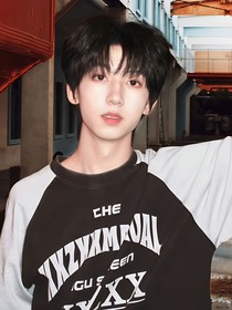 杨博文：无尽夏绣球花