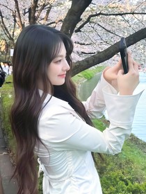 余庆伟：老婆亲亲