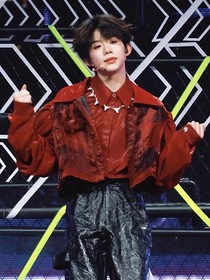 TF家族四代：不是，別圍著我轉(zhuǎn)啊