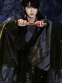 惊！病美师尊被逆徒抱在怀里猛亲