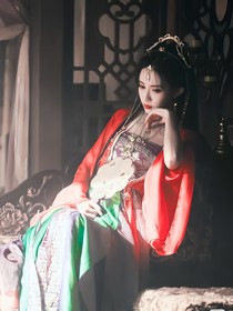 權謀：白媚生