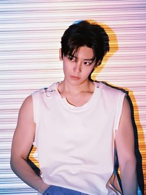 侯明昊：一见钟情