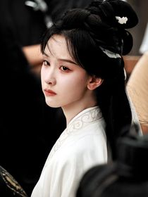 女配其實(shí)是個(gè)黑蓮花