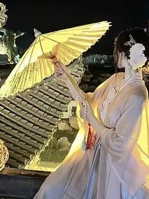 回响蝉鸣的盛夏