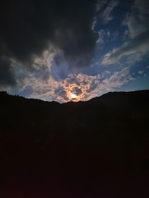 山脊与光