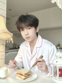 杨博文：昨日世界