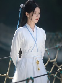 誰(shuí)偷了帝君的蓮藕人偶