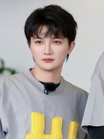 周深：他的画师小姐