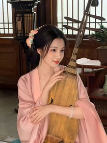 快穿：她靠勾引男主上位