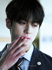 清潭國際高中：小狗乖乖