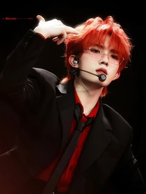 TOP：小姐能亲嘴吗？