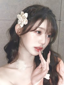 TOP：魔咒吻过锁骨