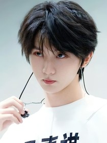 马嘉祺：我不会是在做梦吧？！