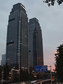 奇文：长江国际18楼的爱情