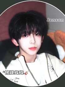 初见便暗恋，一直想念