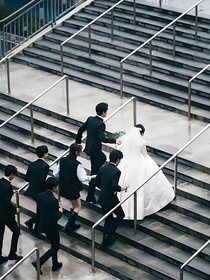王同學(xué)你老婆不要了