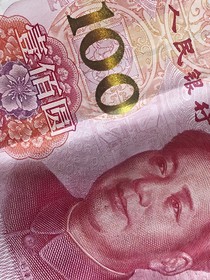 穿书之人民币帅哥缠上我