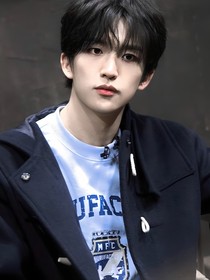 黃子弘凡：吻過