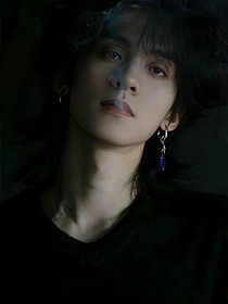 TOP：被魅魔盯上我直接撞墻