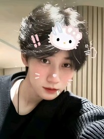 張真源：張教授結(jié)婚嗎？