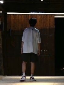 弘石：血色