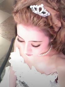 图她脚踝美