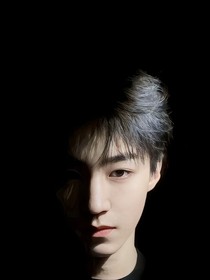 王俊凱：秋意濃