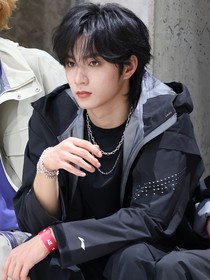 文轩：迷局