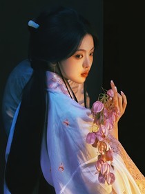 獻魚：一硯梨花雨