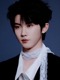 馬嘉祺：前男友惹人眼