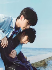 校霸他還有兩副面孔