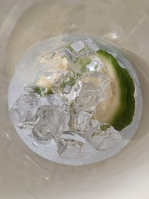 向前看，我一直在你前面