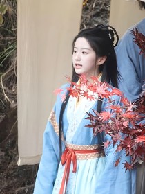 相似月明君