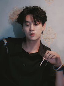 逆愛(ài)：覬覦他的小青梅
