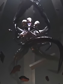 毒瘴三面