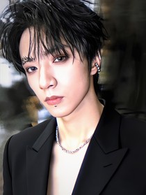 圖她腳踝美