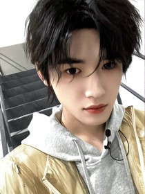 王牌對(duì)王牌9：今天也想索個(gè)吻