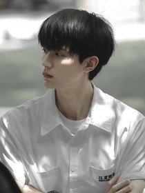 當(dāng)我飛奔向你：英雄主義俠